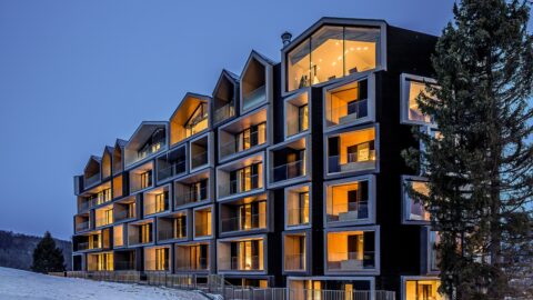 Muwa niseko exterior 043í min